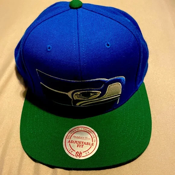 Snap back Mitchell & Ness Seattle Seahawks hat - Picture 1 of 4